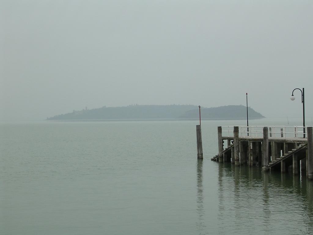 Casa Vacanze Del Pescatore Apartment Passignano sul Trasimeno Luaran gambar